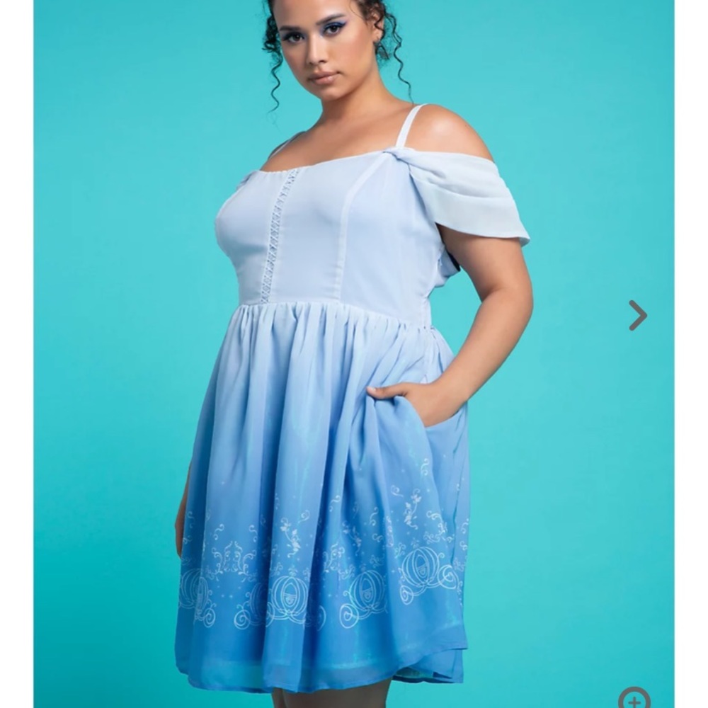 Cinder all Cold shoulder plus size